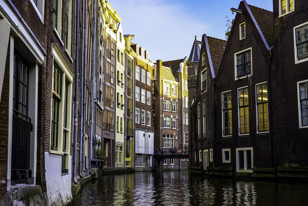 Amsterdam canal cycling e-bike tour
